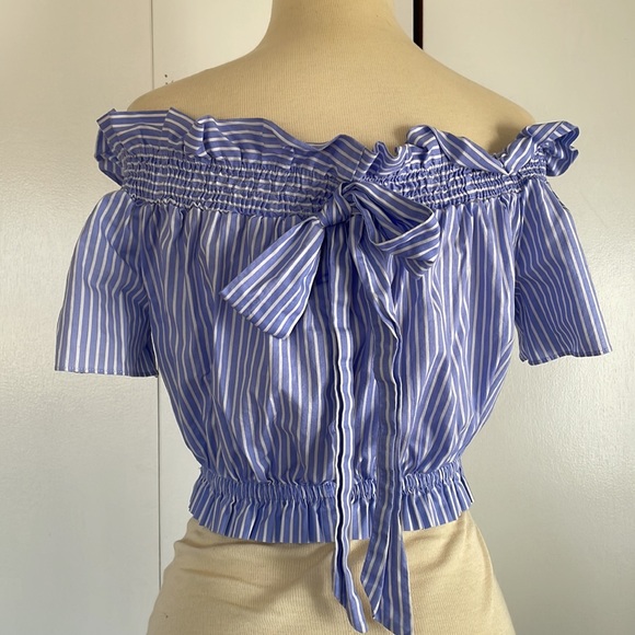 Zara Off the Shoulder Crop Top with Tie - Picture 4 of 5